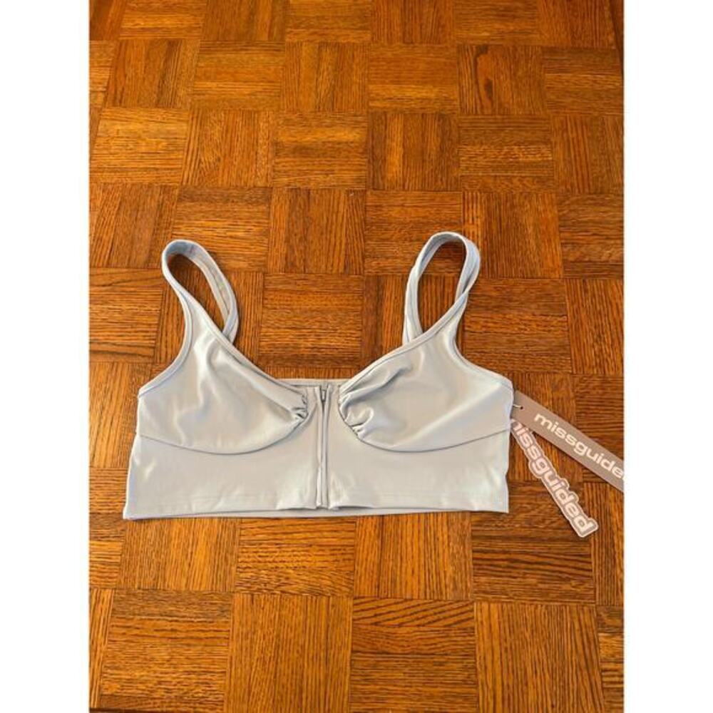 Misguided zip front crop top size XL